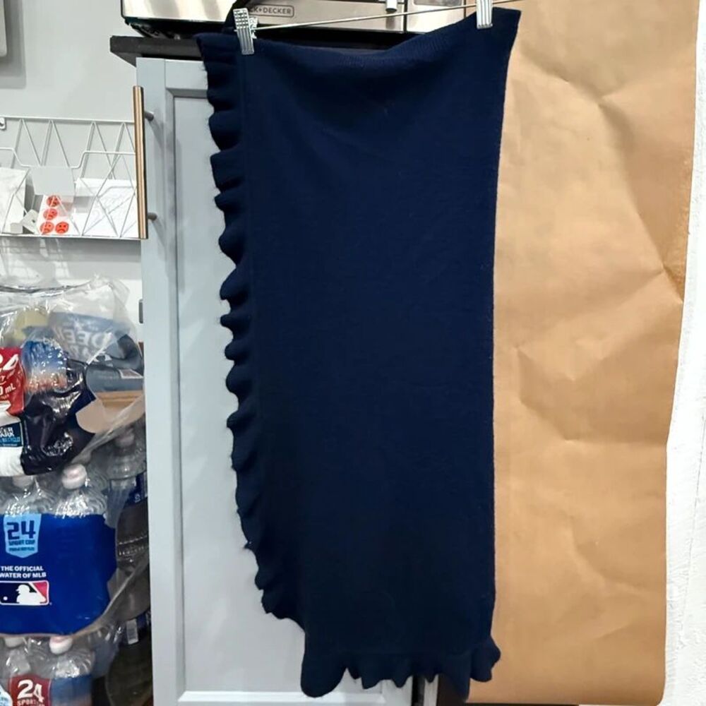 Scarf/Shall - Vintage Cozy Ruffle Navy Blue Scarf